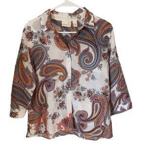 Chico’s Women Blouse. Size 1. Cotton and Silk. Great Conditions.